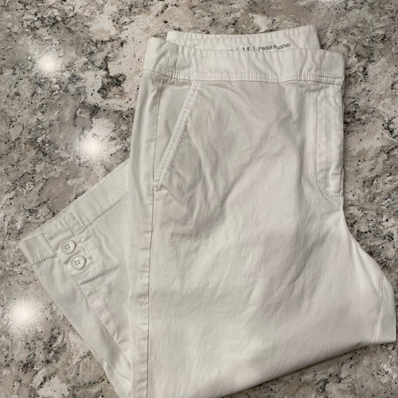 Talbots Pants - EUC Talbots capri pants in white, size 14
